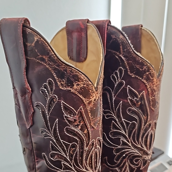 Stetson Brown Heeled Boots with Intricate Embroidery - Picture 7 of 13